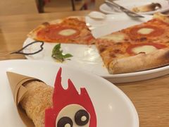 -城市大道红炉披萨烘焙坊