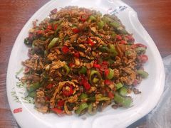 -湖南人家湘菜馆(镇江路店)