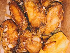 黄油蒜炸鸡翅-富乐满韩国正宗炸鸡韩国料理(虹泉路店)