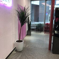 点击看大图 -愉己冥想·护发专门店