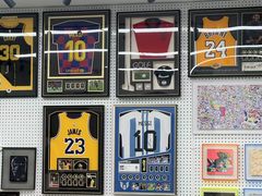 -龙慧画框·裱画配框工厂店