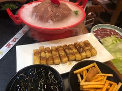 -沸炉重庆老火锅(军事博物馆店)