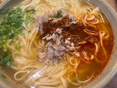 -亮亮面馆(经六路店)