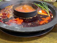 -黄潇洒老火锅(九眼桥宏济巷店)