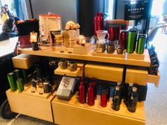 -星巴克臻选(上海合生汇1F店)