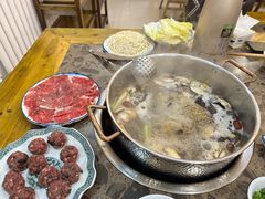 -乳仔牛牦牛汤锅 烤羊排(松潘古城店)