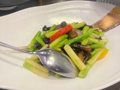 -海派悦庭·海胆烧麦·新融合菜(凯德广场店)