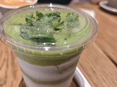 -上海来福士广场