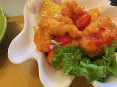 -玖月时尚泰式餐厅