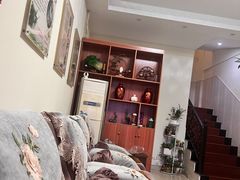 -杨氏采耳(民治大润发店)