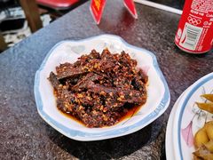 麻辣牛肉条-三妹小龙虾·黄油蟹(华侨城总店)