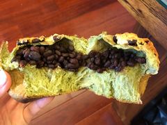 日式抹茶蜜豆包-啊噗吐呦现场烘焙(麦凯乐店)