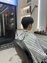 -尤司男士国潮理发馆
