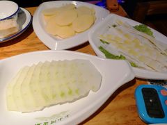 -小小河边鱼(天润城店)