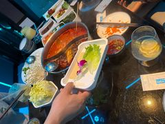 -唯爱KTV聚会餐厅(仙林东城汇店)