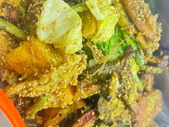 -二钢串叔麻辣烫(华龙大厦店)