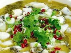 酸菜鱼-巍山𤆵肉饵丝