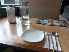 -必胜客(机场路店)