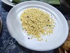 -蜗牛小馆醉乡民谣云南菜(惠新西里店)