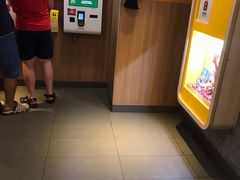 -麦当劳(中山大道中店)