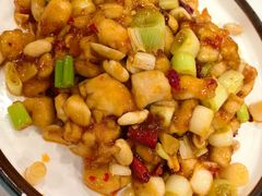 -鑫巴蜀小镇 · 水煮鱼专研店(玉桥店)
