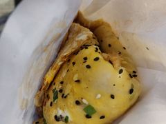 招牌鸡蛋饼-卞姐蛋饼(陕西南路店)