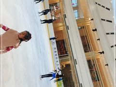 -陈露国际冰上中心(天津嘉里汇店)