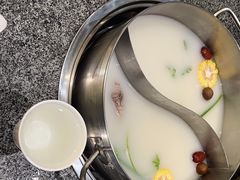 -江小渔鲜鱼火锅(应天西路店)