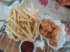 -Rabbit Cafe私房西餐甜点咖啡(栖霞路店)