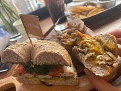 -Catch Bagel(芳草地店)