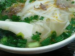 -遵义虾子张六羊肉粉(地王店)