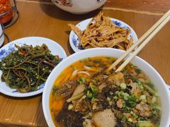 -矮子粉店1985·长沙米粉(湘春路店)