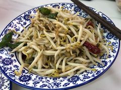 -青年路烩面馆(绿地世纪城店)