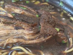 -小龙大肉面馆