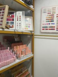 -尤米一站式美甲美睫