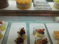 -花花卷卷·鲜食蛋糕(静安久光百货店)