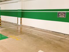 -龙湖星悦荟-停车场