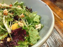 烟熏香草三文鱼蔬菜色拉-MIKAKU(万达广场上海宝山店)