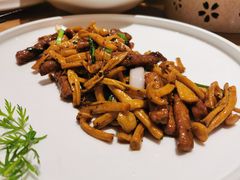 -连鹭海鲜·海肠捞饭·海胆饭(星海店)
