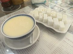 -周大娘牛乳(旧寨古村总店)