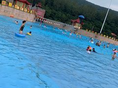 -汤山欢乐水世界