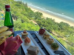 -三亚湾海居铂尔曼度假酒店
