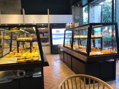 面包甜点陈列柜-华丰贺氏(营迹店)