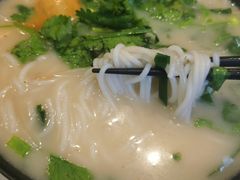 -肥汁米蘭香港米线(长宁来福士店)