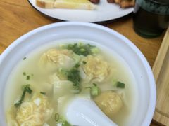 -荣晖咖啡美食(司打口店)