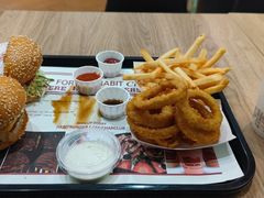 -The Habit Burger Grill 哈比特汉堡(世博店)