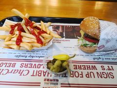 -The Habit Burger Grill 哈比特汉堡(复兴soho店)