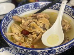 -七的湖·晚芳亭·阳澄湖农家菜·大闸蟹(莲花岛店)