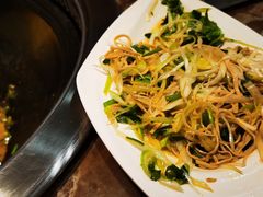 -锅老头海鲜铁锅炖
