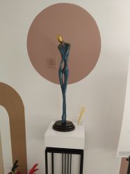 -More摩尔医美の注射线雕光电中心